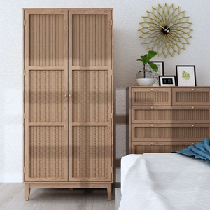 Lille Wardrobe
