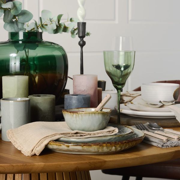 Dining Tableware: New Ranges for Stylish Dinner Tables