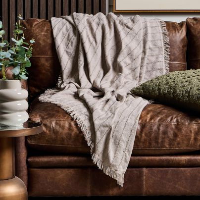 Casa Tasselled Throw - Feather Fringed Trim - 130 x 180cm