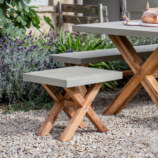 Garden Trading - Burford Stool - Polystone - Acacia Wood - 45 x 50 x 50cm