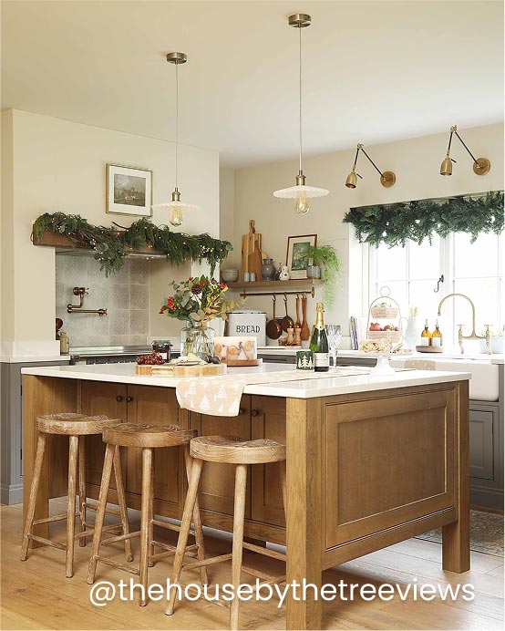 Styled space by @thehousebythetreeviews