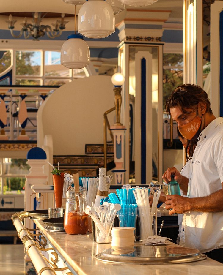 Cocktails in Cafe del Mar