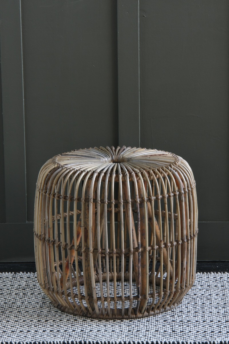 Also available in black rattan, Bali is an essential addition to any party!
